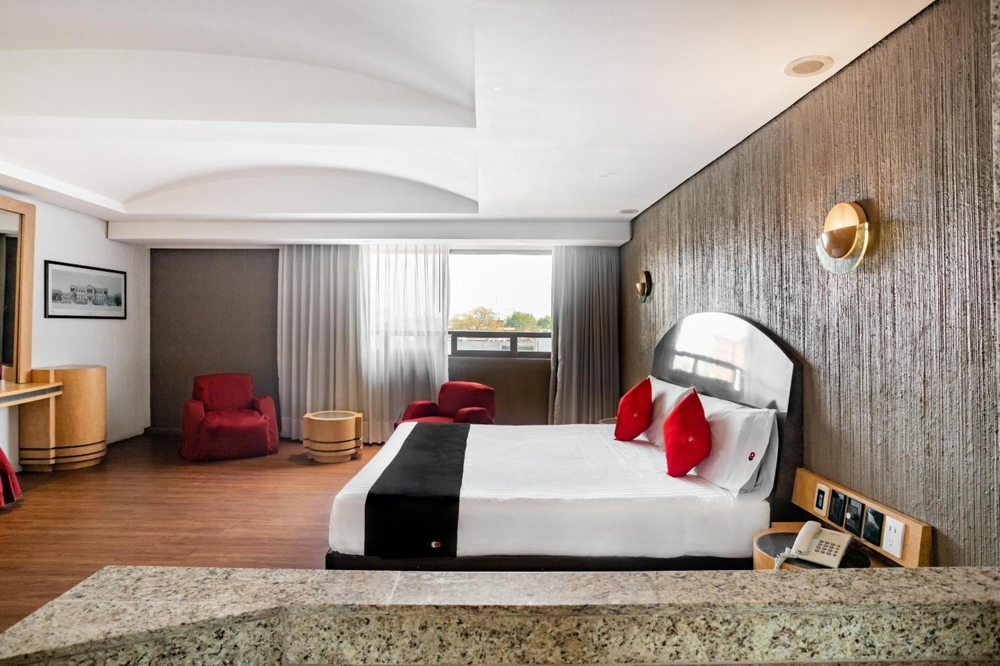 Capital O Andrade, 5* Mexico